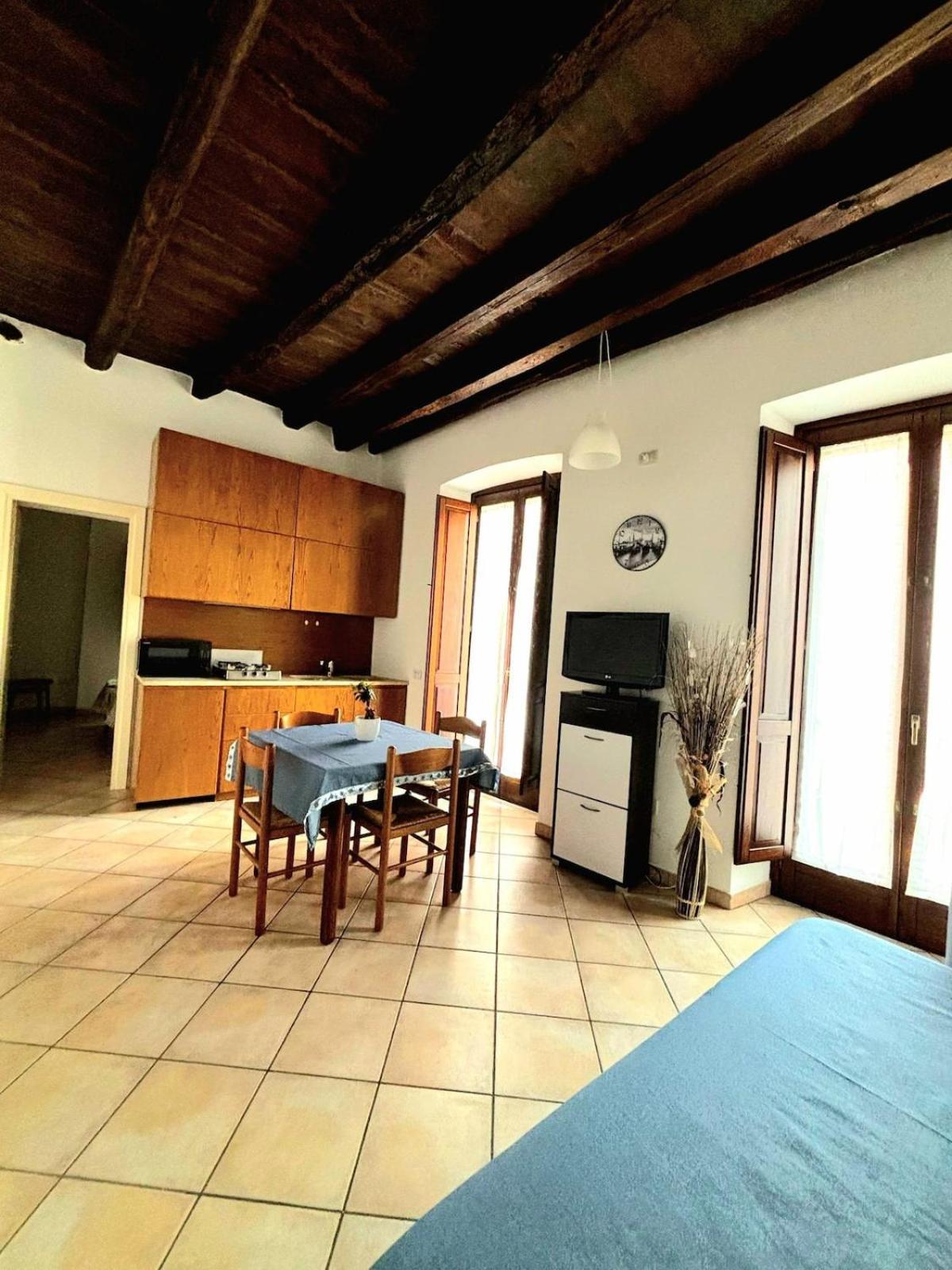 Casa Del Sole In Downtown Apartment
